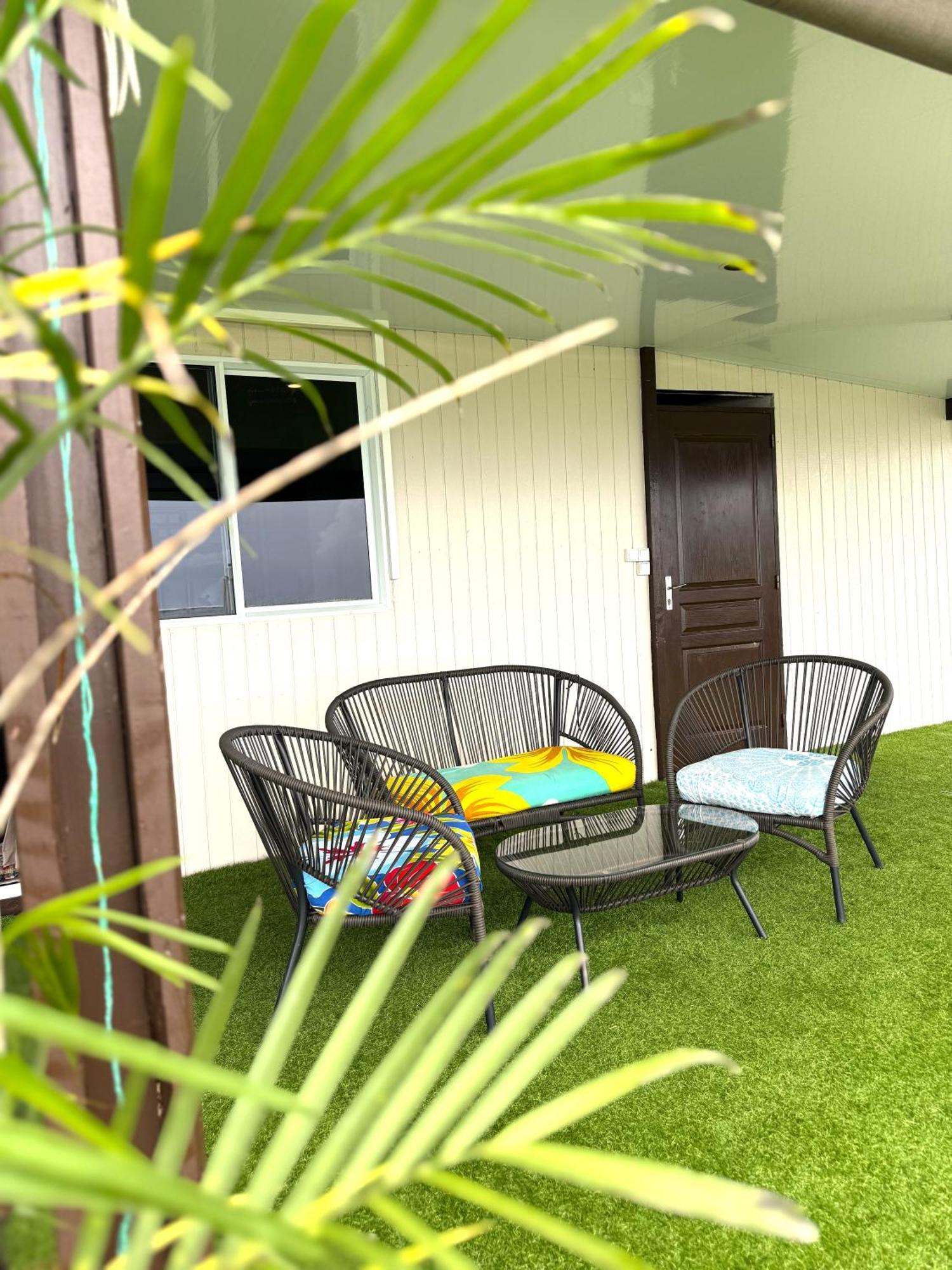 Hava'E Lodge Teahupoo Bagian luar foto