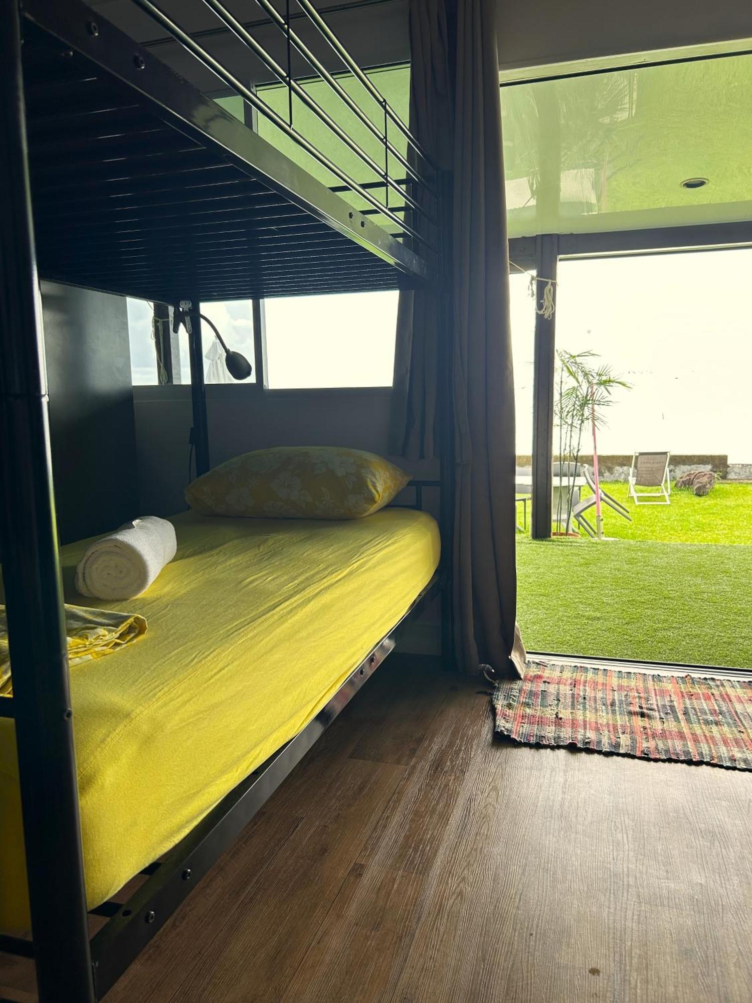 Hava'E Lodge Teahupoo Bagian luar foto