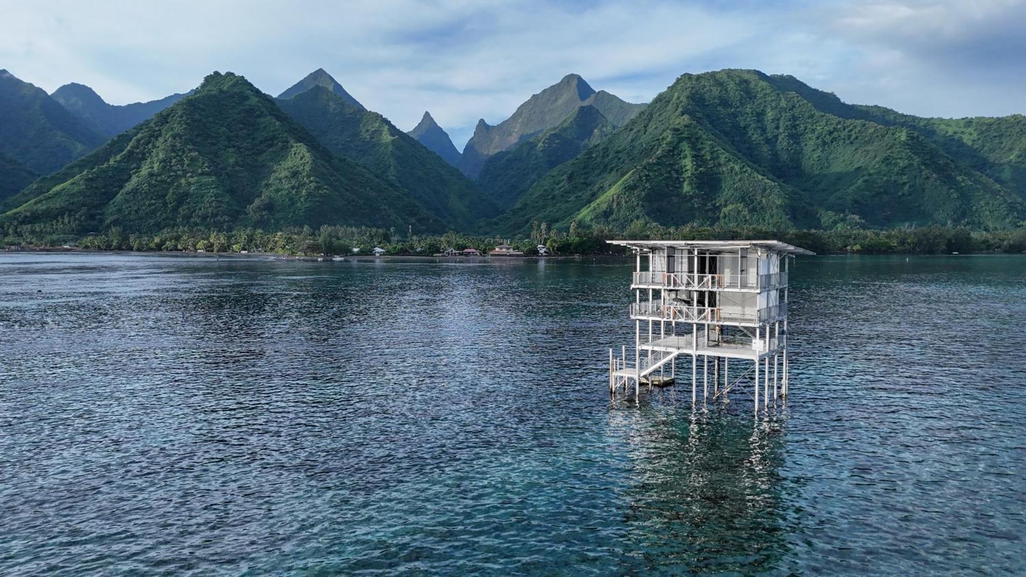 Hava'E Lodge Teahupoo Bagian luar foto