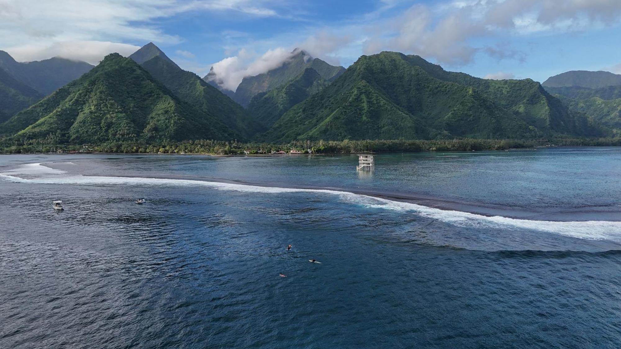 Hava'E Lodge Teahupoo Bagian luar foto