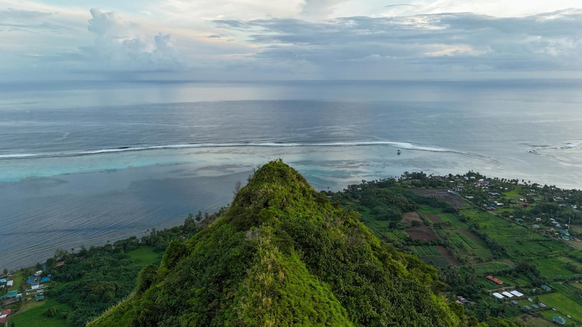 Hava'E Lodge Teahupoo Bagian luar foto
